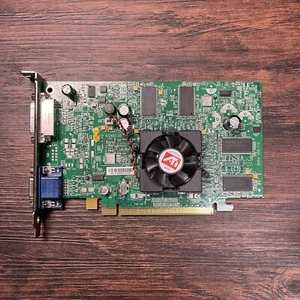 ATI RADEON Graphics X300 128MB PCI-E VIDEO CARD - Picture 1 of 3