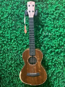 Kamehameha Ukulele MKT-20H Tenor Walnut wood come with case/tuner/strap - Picture 1 of 7