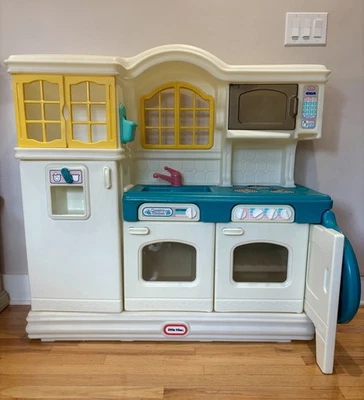 Cocina de campo Little Tikes cocina de juego simulado años 90 vintage tamaño completo  Foto 1 de 4