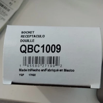 Tail Light Connector Plate CARQUEST QBC1009 - Image 1 of 2