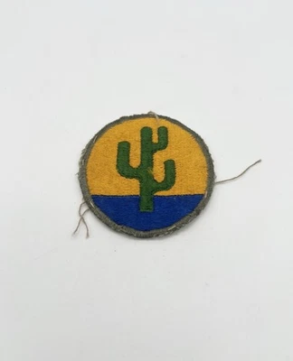 Parche de colección de la Segunda Guerra Mundial Ejército de los Estados Unidos Centro de Entrenamiento del Desierto Insignia de Cactus Identificada Foto 1 de 4