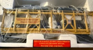 Rail King MTH 30-7674 " VETTORE AUTO CON 4 AUTO T-BIRD NUOVO - Foto 1 di 6