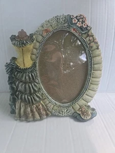 Picture Frame Victorian Theme Oval Resin 4 X 6 Country Core Decor - Picture 1 of 5