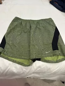 Nike Running Shorts Mens XL Volt Yellow Black Gym Workout Geometric Pockets - Picture 1 of 5