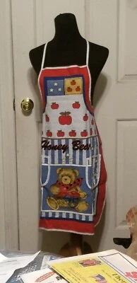 APRON FOR COOKING ADORABLE VINTAGE STYLE KITCHEN HONEY BEAR APPLE - Image 1 of 2