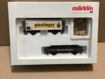 Marklin H0 94038 OBB Piestinger Bierwagen w/wooden barrels Set  - Image 1 of 3