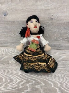 VIDEO Muñeca Musical de Peluche Carmen Little Thinkers Gremio de Filósofos Desempleados - Imagen 1 de 9