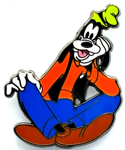 2007 - Prendedor comercial Disney - GOOFY sentado piernas cruzadas - Imagen 1 de 2