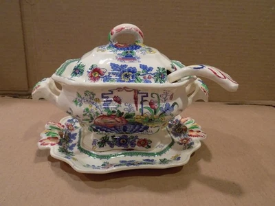 Mason's England Strathmore Pattern 8 3/4" Tureen con Tapa, Base y Cucharón Foto 1 de 4