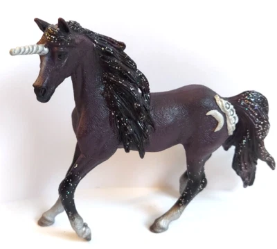 Schleich Bayala Fairy MOON UNICORN STALLION glitter 2018 70578 Am Limes D-73527 - Image 1 of 4
