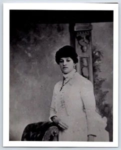 Ritratto di donna del 1800 nel Midwest, ristampato nel 1960 - Foto 1 di 1
