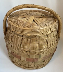 Vtg Large 13" hand Woven splint bamboo Wicker Picnic Storage Basket w/Lid Handle - Picture 1 of 18