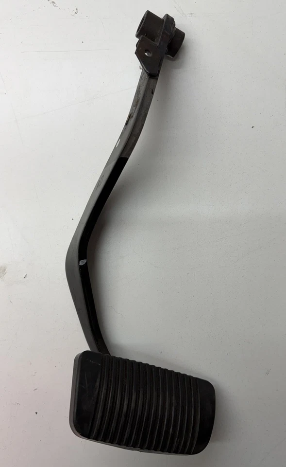 Pedal de freno Toyota Supra MK4 93-02 LHD fabricante de equipos originales Foto 1 de 4