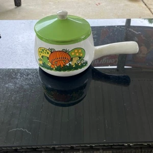 Merry Mushroom Fondu pot- Green & Orange  - Picture 1 of 8