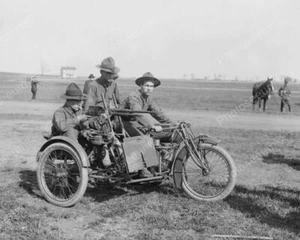 Men On Motorcycle With Machine Gun 8x10 Reprint Of Old Photo - Picture 1 of 1