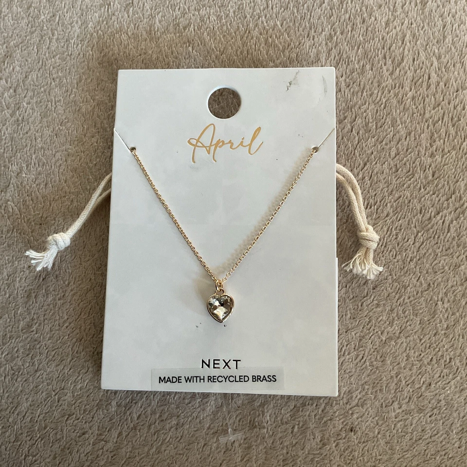 NUEVO CON ETIQUETAS COLLAR DAMAS NEXT APRIL COLGANTE CRISTAL EN FORMA DE CORAZÓN LATÓN RECICLADO Foto 1 de 4