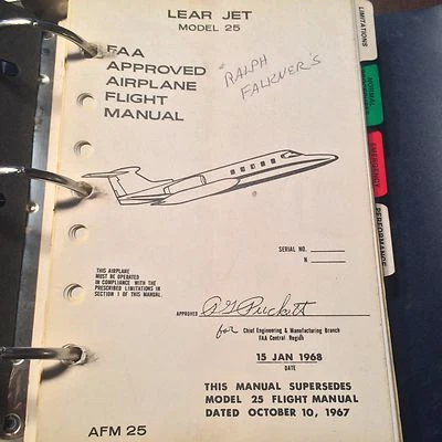 Manual de vuelo de avión Gates Learjet modelo 25 Foto 1 de 4