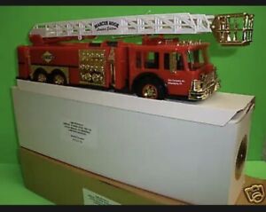 SUNOCO 1995 AERIAL TOWER FIRE TRUCK 2nd ANNIVERSARY TRUCK GOLD EDITION MIB