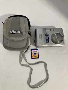 Nikon Coolpix L3 5.1MP Digital Camera Silver 3x Zoom - w/Memory Card With Case - Picture 1 of 9