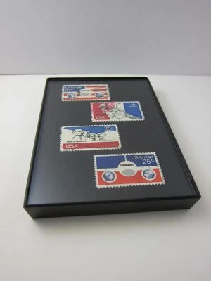 Авиапочта Америка красный белый и синий в рамке почтовая марка искусства - 3,5 "x 5" США Vintag - Изображение 1 из 4