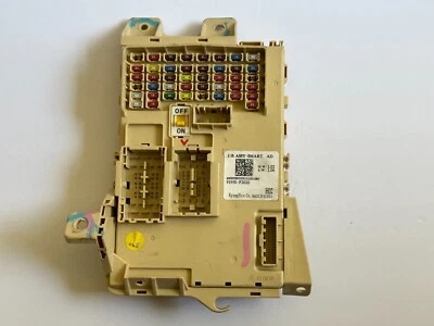 Hyundai Elantra 2017 bloque de conexiones eléctrico caja de relé de fusibles 91950-F2020 Foto 1 de 3