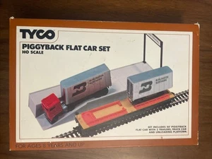 TYCO Santa Fe Piggyback Flat Car Set HO Scale - NO. 348 Pre-Owned, Great Shape - Picture 1 of 3
