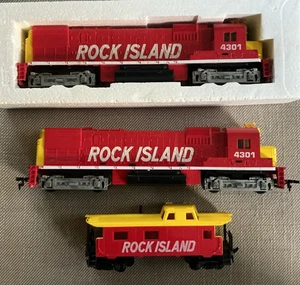 HO scale Rock Island Diesel, Dummy + Caboose Electric Model Train  ~ EXCELLENT - Bild 1 von 8