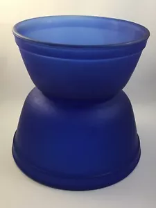 Set of 2 Cobalt BLUE Mixing Bowls Satin Frosted Anchor Hocking 1.5 Qt & 2.5 Qt - Picture 1 of 8