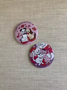 Vintage Valentines Love Buttons Pins Pinbacks - Fun World Div - Ostern Unlimited - Bild 1 von 7