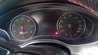 Medidor de velocímetro usado se adapta a: Audi RS7 2015 clúster MPH con opción de crucero adaptativa 8T4 Foto 1 de 4