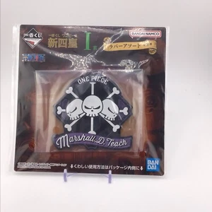 One Piece - Bandera pirata Marshall D. Teach - Exhibición de goma - Ichiban Kuji Japón - Imagen 1 de 5