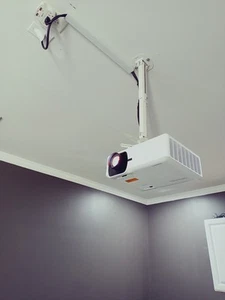 ViewSonic Laser Projector - Picture 1 of 6