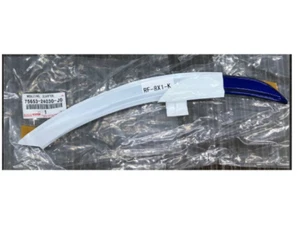 Lexus RC F MOULDING QUARTER OUTSIDE REAR RH 75653-24030-J0×1 Genuine JDM OEM - Bild 1 von 2