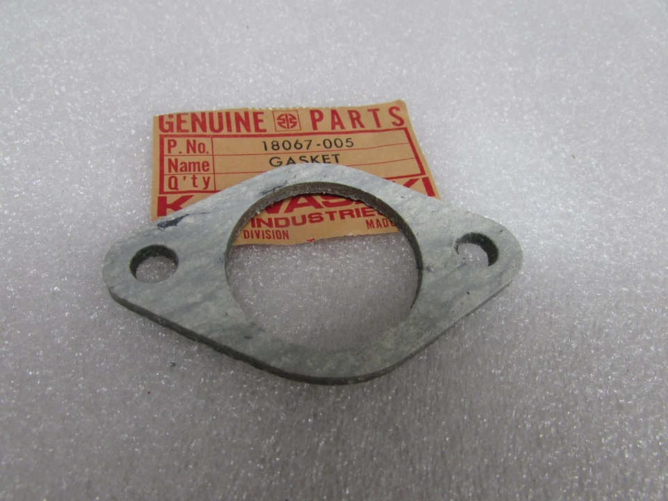 NOS 70-75 KAWASAKI G4TR 70-71 G31M JUNTA DE BRAÇADEIRA DE TUBO DE ESCAPE 18067-005 - Imagem 1 de 1