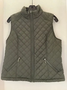 Outer Edge Women’s Olive Green Quilted Sleeveless Jacket - Size L - Length 24.5” - Picture 1 of 4