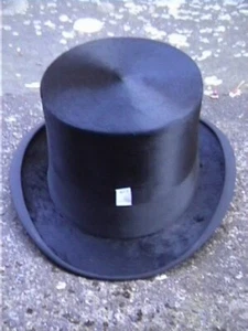 453 - Large Antique Continental Black Silk Top Hat Sz 7 1/8 . - Picture 1 of 6