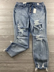 Judy Blue Women’s Distressed Skinny Fit Medium Wash Jeans Size 20W Button Fly Ne - Picture 1 of 11