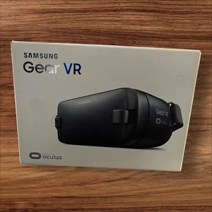Samsung Gear VR Headset powered by Oculus - Brand New - Picture 1 of 4