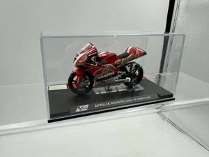 Die Cast Aprilia RSV250 Randy De Puniet 2004 Moto GP Scale 1/24 - Picture 1 of 4