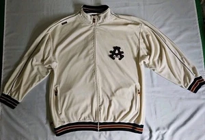 Chaqueta de Pista Akademiks Crema Velour Stadium Division Hip Hop Para Hombre Talla 3XL De Colección - Imagen 1 de 11