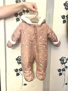 Baby Kleinkind Schneeanzug/ Overall, Größe 62-68/ 3-6 Monate - mit Kapuze - Bild 1 von 7