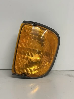 2003 - 2007 福特 E-150/350 左驱动角公园灯 E150 范 198381 原始设备制造商 05 06 — 第 1/4 张图片