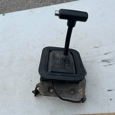 1987 88 89 90 ORIGINAL MUSTANG FOX BODY AUTOMATIC FLOOR SHIFTER with rod - Image 1 of 4