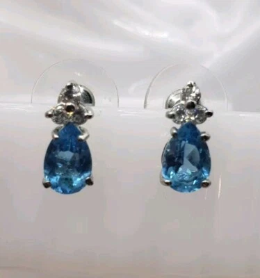 Blue Topaz耳环带3迷你钻石簇银色耳钉 — 第 1/4 张图片