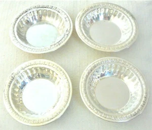 Set of four L Bros Sterling silver nut bowls - Picture 1 of 2