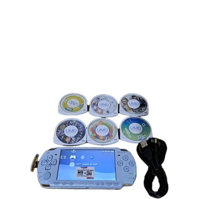 Sony PSP 2000 With Games 2 Memory Of 64 - 128 gb - Image 1 of 4