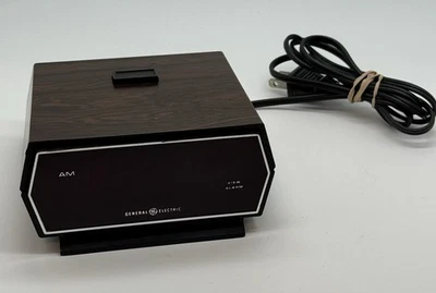 General Electric Red LED Alarm Clock Model GE 8143-5 Vintage Woodgrain Space Age - Image 1 of 4