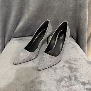 Michael Kors Silver Shoes - Picture 1 of 4