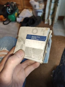 Mercedes Radlagersatz 307D 602 2.4D vorne 77 bis 90 New Old Stock. Original. - Bild 1 von 9