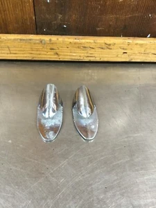 Triumph Spitfire • Original Hood Retaining Clips (x2),  Used. KT1436 - Bild 1 von 9